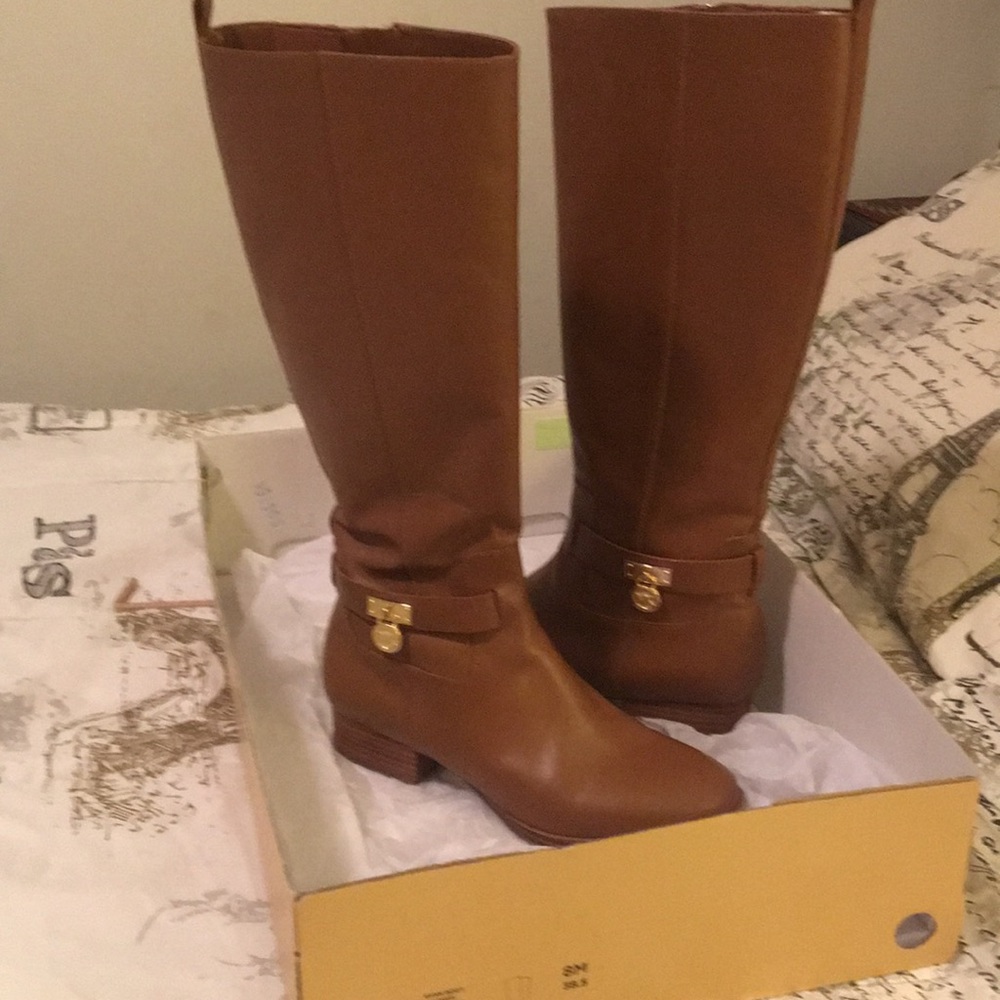NWOT Michael Kors women’s boots!